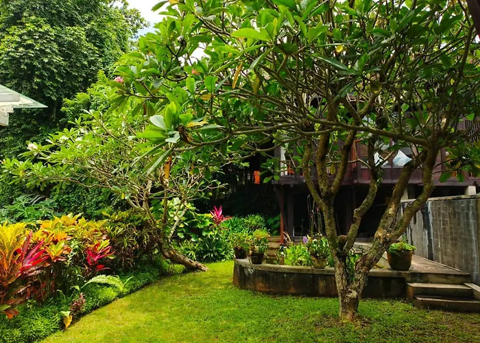 Malathi View House With Shared Pool